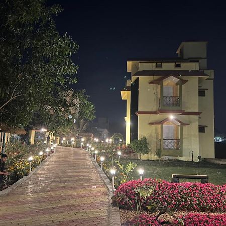 Mayabon Resort Bolpur Shānti Niketan Екстериор снимка